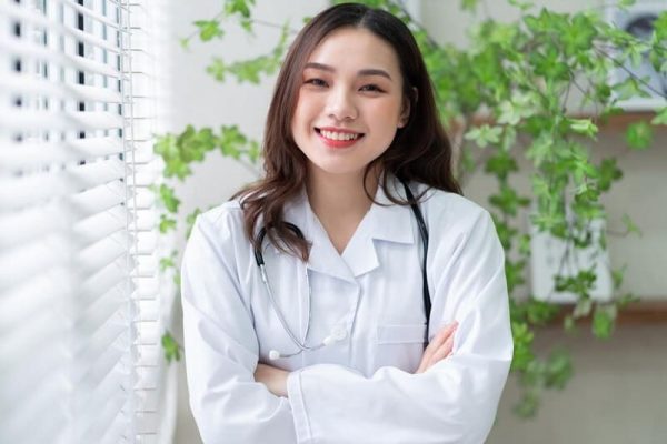 Tìm hiểu về lương ngành Bác sĩ Đa khoa